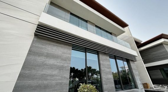 Aluminium Slimline Window Sauc Minimal System, Glass Balustrade Railing Schuco System, Aluminium Horizontal Louver Gulf Extrusions